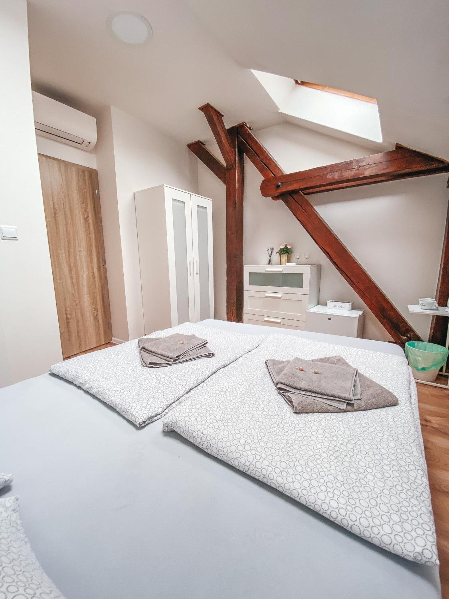 Blue Lotus Apartments Μπρατισλάβα Εξωτερικό φωτογραφία