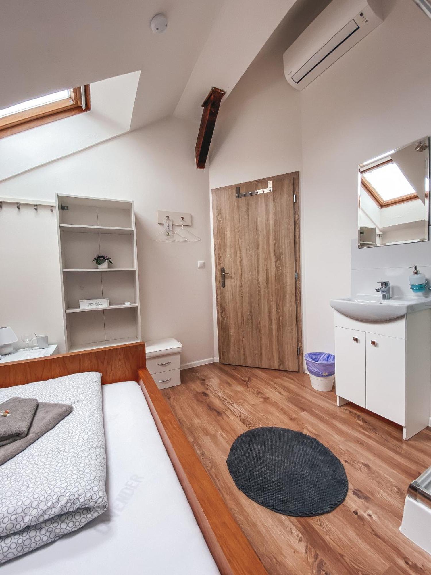 Blue Lotus Apartments Μπρατισλάβα Εξωτερικό φωτογραφία