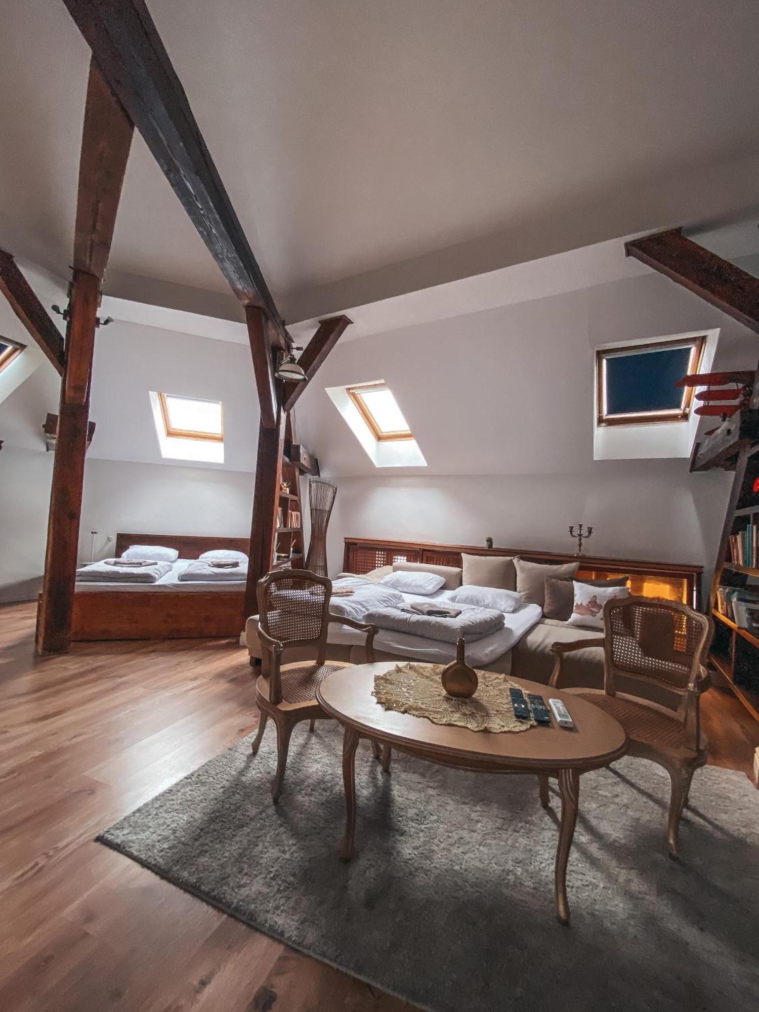 Blue Lotus Apartments Μπρατισλάβα Εξωτερικό φωτογραφία
